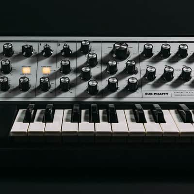 Moog Sub Phatty 2010s - Black image 3