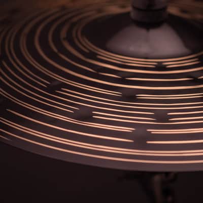 Meinl 18" Classics Custom Dark Crash image 3