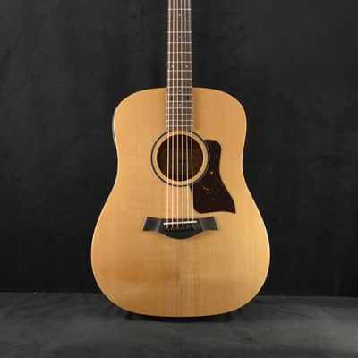 Taylor BBTe Big Baby Taylor Walnut/Sitka Spruce Natural image 2