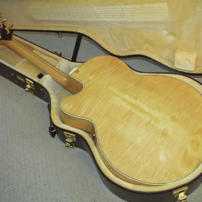 2000 D'Angelico NYL-2 Vestax 17" Archtop Natural H. Shiino Signed Label NEAR MINT! image 2