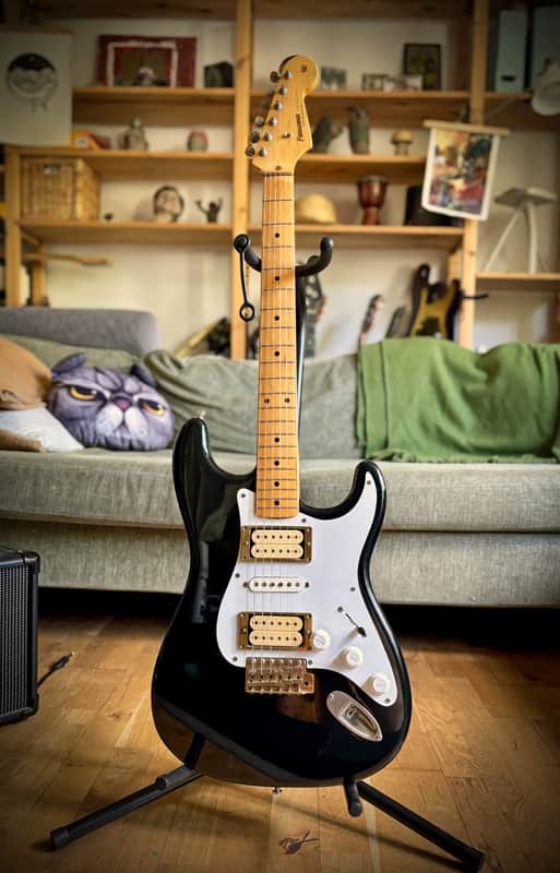 Fernandes ST-85DM The Revival. Iron Maiden-Dave Murray, 1981 - Black image 1