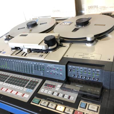 Sony PCM 3324 Digital Audio Multi-Channel Recording 24 ch 1/2" / Remote Control image 3