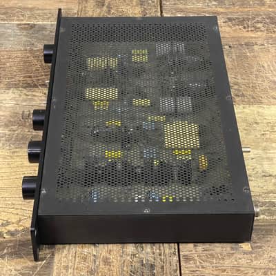 MFA Magus preamplifier and power supply image 5