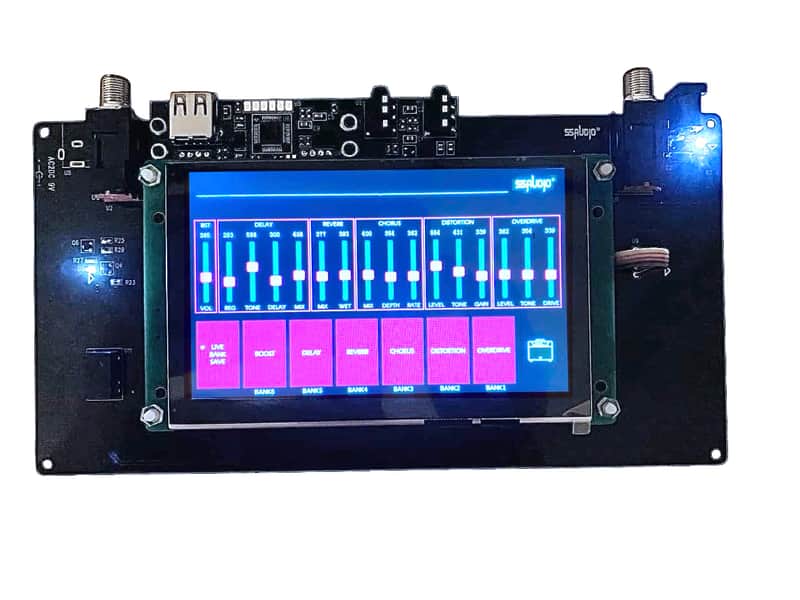 Guitar MultiEffect USB REC interface OD DS Chorus Reverb Delay Boost Touch Panel image 1