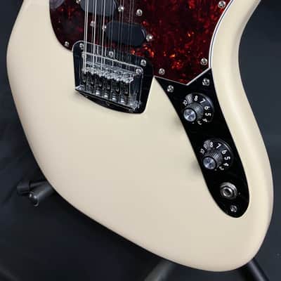 Fender Alternate Reality Electric XII 12-String Electric Guitar Olympic White Finish image 8