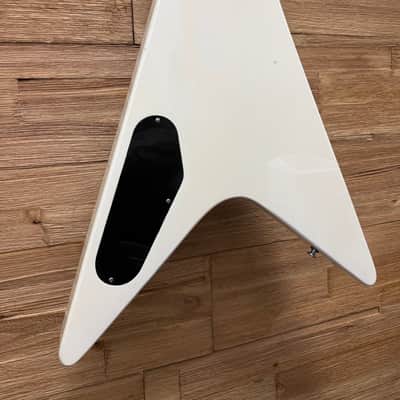 Jay Turser JRV-24 Flying V Electric Guitar -24" scale - Vintage White image 12