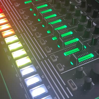 Roland AIRA TR-8 Rhythm Performer Drum Machine 2014 - Present - Black image 6