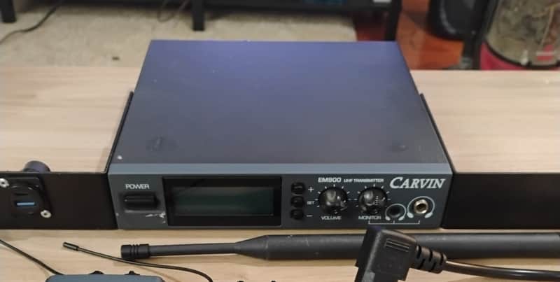Carvin 900 IEM Transmitter image 1