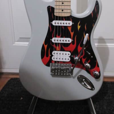 ~Cashified~ Kramer Strat-Style Pewter Rock 'n' Roller image 6