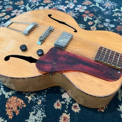 National Princess 672G 1941-1942 - Archtop image 7