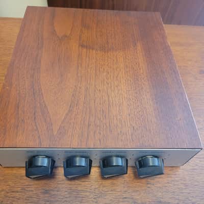 KLH Model 12 1968 Walnut image 5