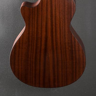 Taylor 2024 352CE 12 String image 4