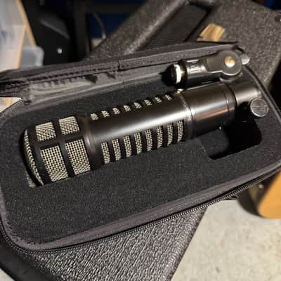 Electro-Voice RE320 Cardioid Dynamic Microphone 2011 - Present - Black image 2