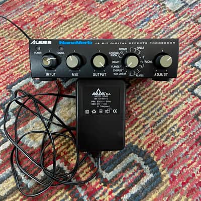 Alesis Nanoverb 18-Bit Digital Effects Processor 1990s - Black image 1