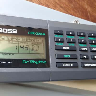 Boss DR-220A Dr. Rhythm 1980s incl. case/manual image 7