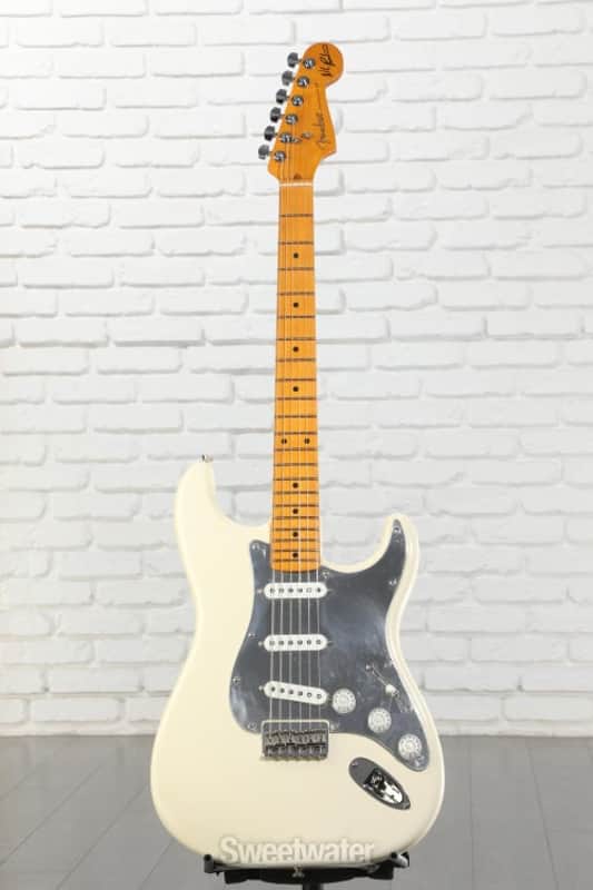 Fender Nile Rodgers Hitmaker Stratocaster Electric Guitar - Olympic White (StratNRHitOWd1)