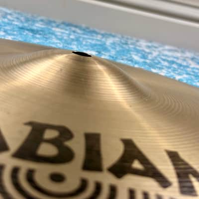 INCREDIBLY CLEAN 1980s 16” Sabian MEDIUM THIN Crash 1075g image 4
