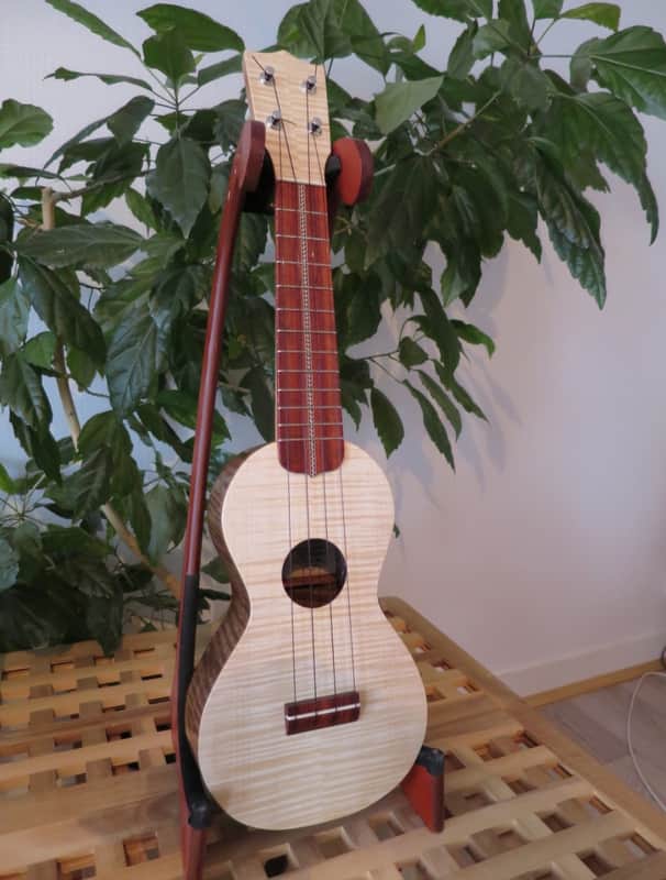 Gérard GUASCH's Ukulélé Soprano Santo GG#37 image 1