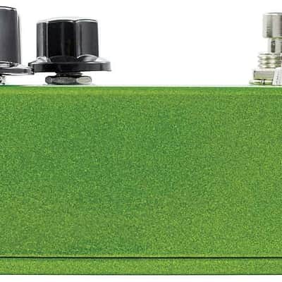 EarthQuaker Hummingbird V4 Repeat Percussions Tremolo Guitar Effect Pedal image 5