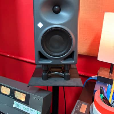 Neumann KH120II DSP Pair + Measurement Mic image 1
