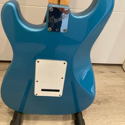 Hello Gorgeous! MINT 1996 Fender American Standard Stratocaster Ocean Turquoise Metallic with Matching Headstock! image 3