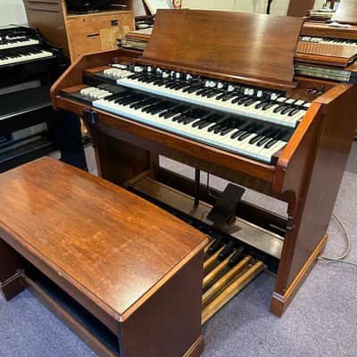 Hammond C3 1960 red walnut RESTORED image 2