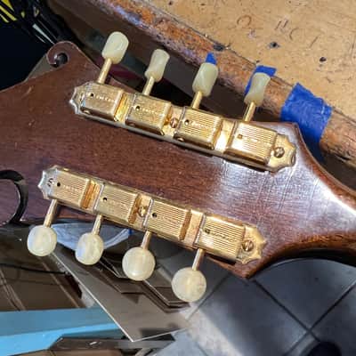 1959 Gibson EM-200 Florentine Electric Mandolin sunburst image 8