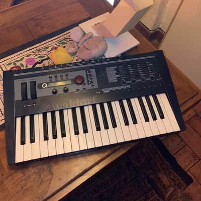 Waldorf Micro Q 37-Key Synthesizer 1999 - 2011 - Blue image 4