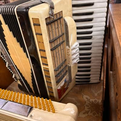 Vintage Nobility (Noble) 120-Bass Piano Accordion - Cream Pearl - Made in Italy image 2