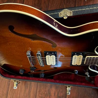 Guild Starfire IV SF 4D 1981 USA vintage with factory DiMarzio pickups OG plush hardshell case image 10