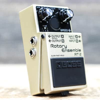 Boss RT-2 Rotary Ensemble Authentic Rotary Speaker Cabinet Sounds Effect Pedal image 3