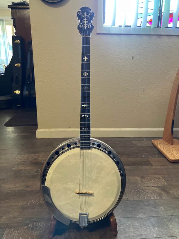 Majestic Tenor banjo 1920s image 1