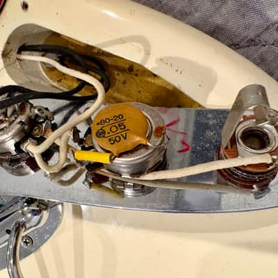 Fender Mustang 1960's wiring harness upgrade with 0.05uF 50v vintage ceramic capacitor image 6