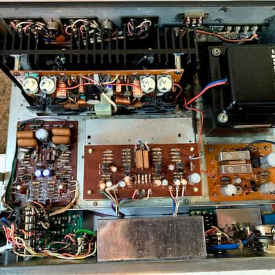 Vintage Marantz 1070 Integrated Amplifier Sounds Awesome! Nice Not Museum Quality image 7