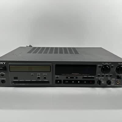 Sony CDR W66 Recorder Professional image 2