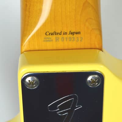 NO AVALAIBLE--- Fender Mustang '69 Reissue CIJ 2004 white image 5