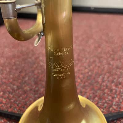 Vintage 1966 Early Elkhart Bach Stradivarius Model 37 Trumpet image 7