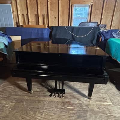 Yamaha G1 Grand Piano - 5'3" Ebony Great Sound image 6