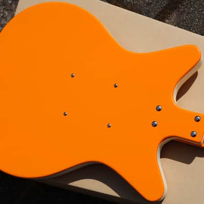 Danelectro D59M NOS E-Gitarre - Adelic Orange Bild 5