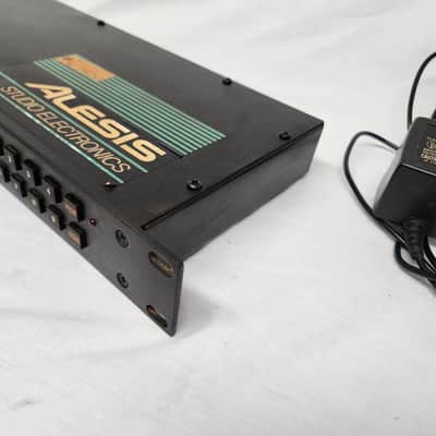 Peavey ULTRAVERB Digital Stereo Multi-Effects Processor w/ power supply image 6