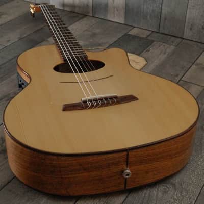 Kremona Lulo Reinhardt 'Kiano' Signature Series, Gloss Natural (Hand Signed) image 8