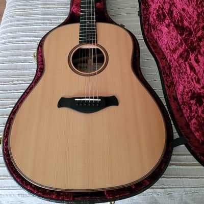 Taylor Builder's Edition 717e with V-Class Bracing 2019 - Present - Natural image 1