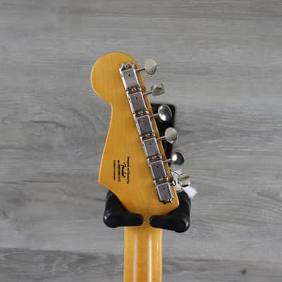 Squier Classic Vibe '60s Stratocaster 3 Tone Sunburst image 8