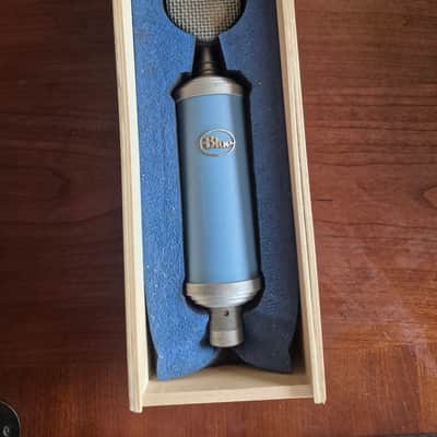 Blue Bluebird Large Diaphragm Cardioid Condenser Microphone 2010s - Blue image 3