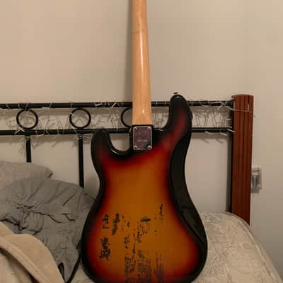 Maya Electric Bass 70s Sunburst image 5