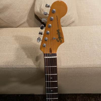 Squier Classic Vibe '60s Stratocaster with Laurel Fretboard 2019 - Present - Candy Apple Red image 3