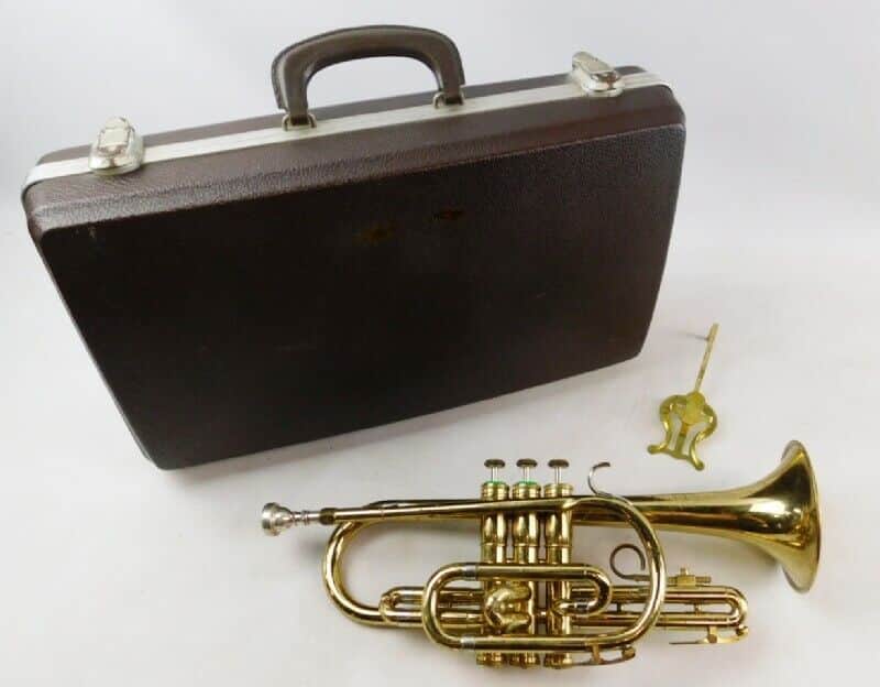 Olds Ambassador Cornet with mouthpiece and case, USA, good condition image 1