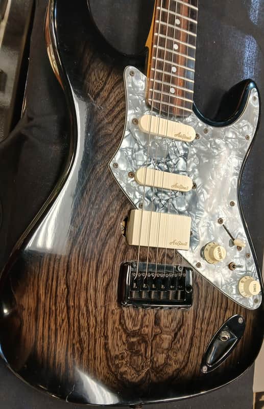 Aria pro II FL-30H - Black Transparent burst image 1