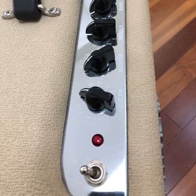 Fender Two Tone Amp Custom Shop 15-Watt 1x12" / 1x10" Guitar Combo 2001 - 2003 - Blonde / Black image 2
