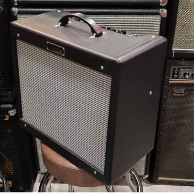 Fender Blues Junior III 15-Watt 1x12" Guitar Combo 2010 - 2017 - Black image 3